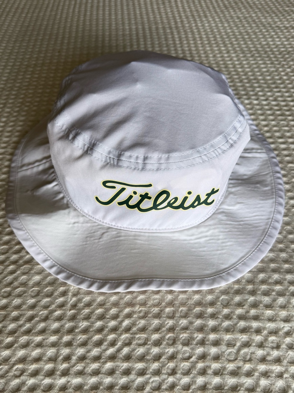 Titleist Kids White Bucket Hat with Green Script Logo - Picture 2 of 7